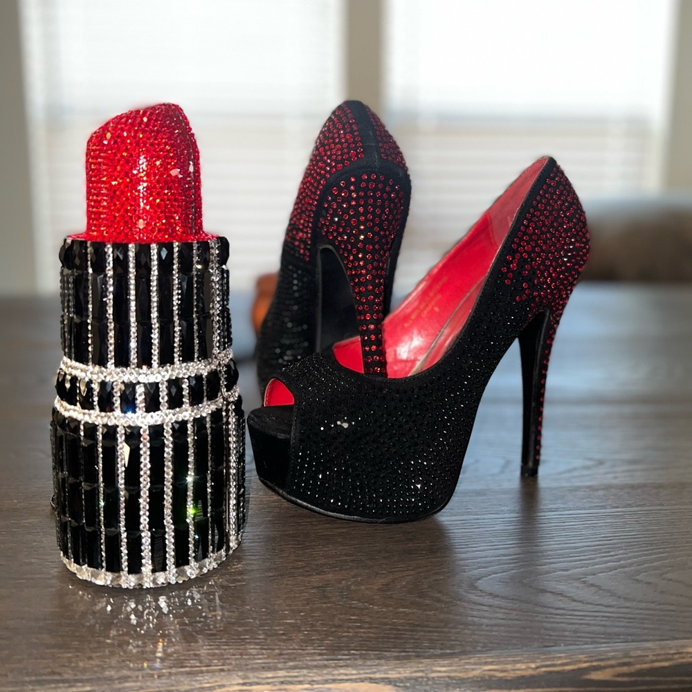 Crystal covered clutch - Lipstick